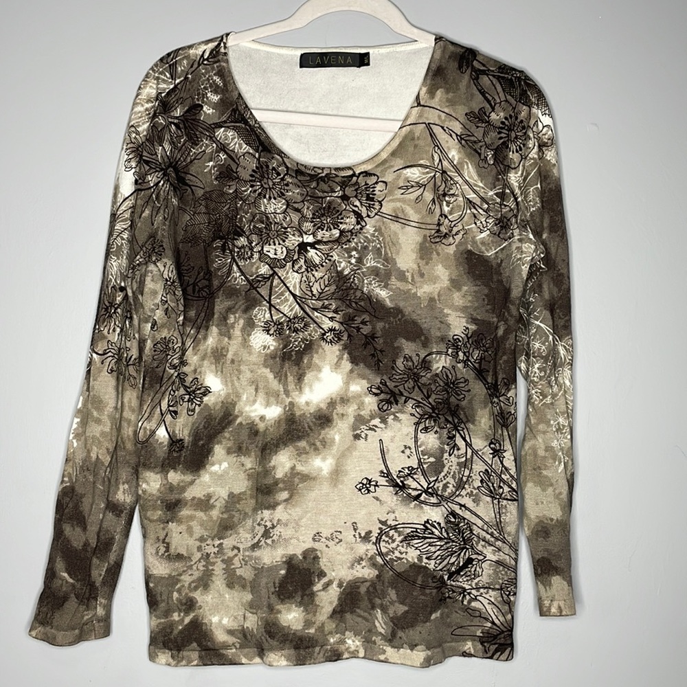 Lavena Long Sleeve Scoop Neck Sweater